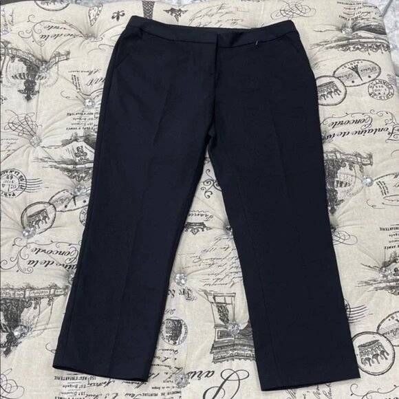 Amanda & Chelsea Women's Cropped Pants - Picture 1 of 12